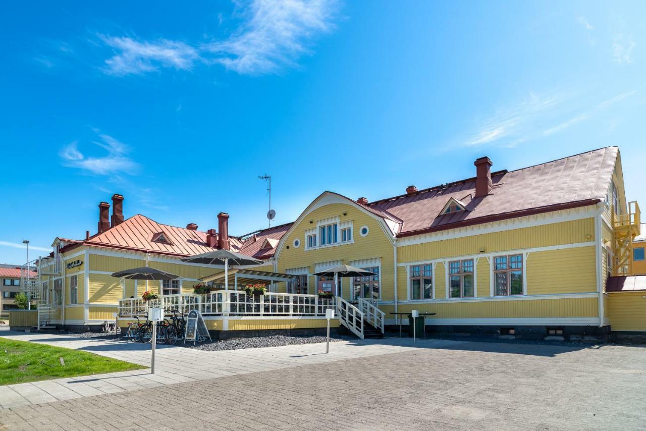 De Gamlas Hem Hotel & Restaurant Oulu Extérieur photo